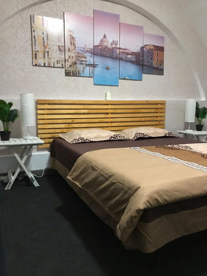 Large Apartment City Centre 布加勒斯特 外观 照片