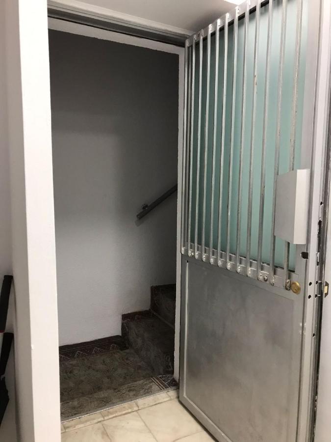 Large Apartment City Centre 布加勒斯特 外观 照片